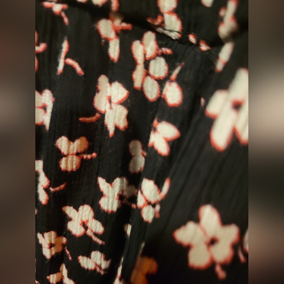 Maurices Floral Smock XL - Picture 6 of 6